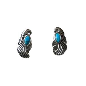 Dainty Native American Design Montana Silversmiths Stud Earrings With Turquoise